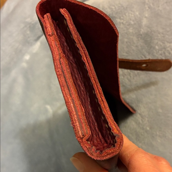 Burgundy KMM & Co Women’s Full-Grain Leather Kodiak Wallet - Picture 8 of 12